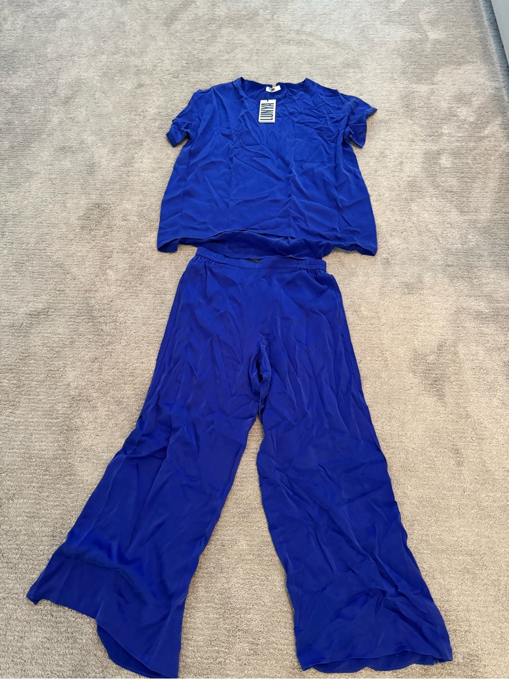 Brand new lunya silk pj set